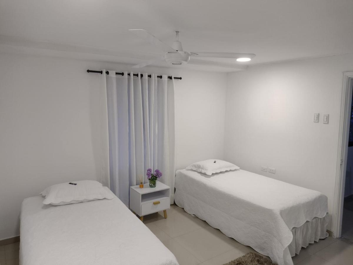 Clementina Hostel Cartagena Ngoại thất bức ảnh
